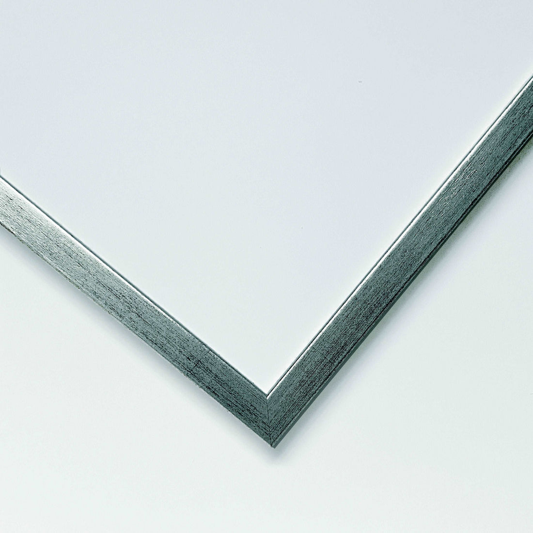 Frame A3 Silver - Add sophistication to your posters